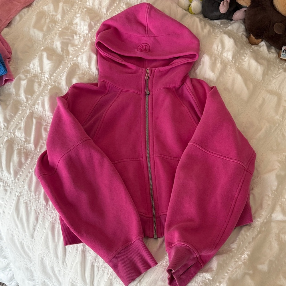 Lululemon sonic pink scuba